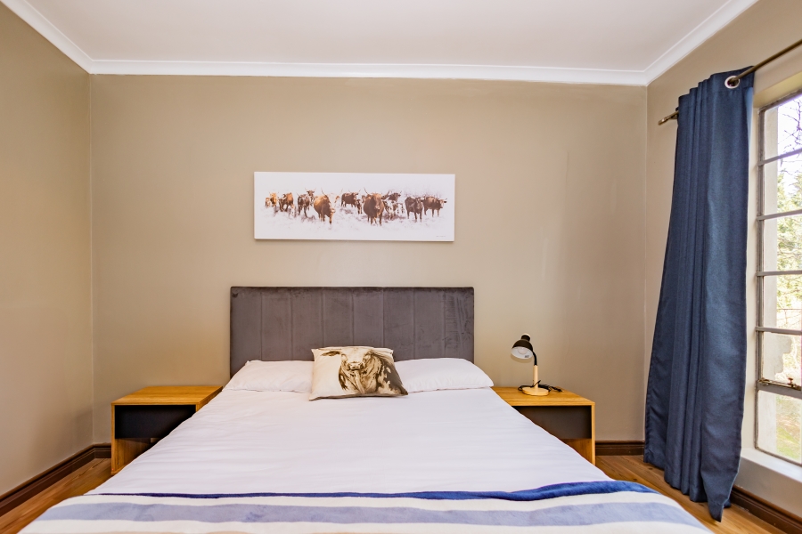 6 Bedroom Property for Sale in Vierlanden Western Cape